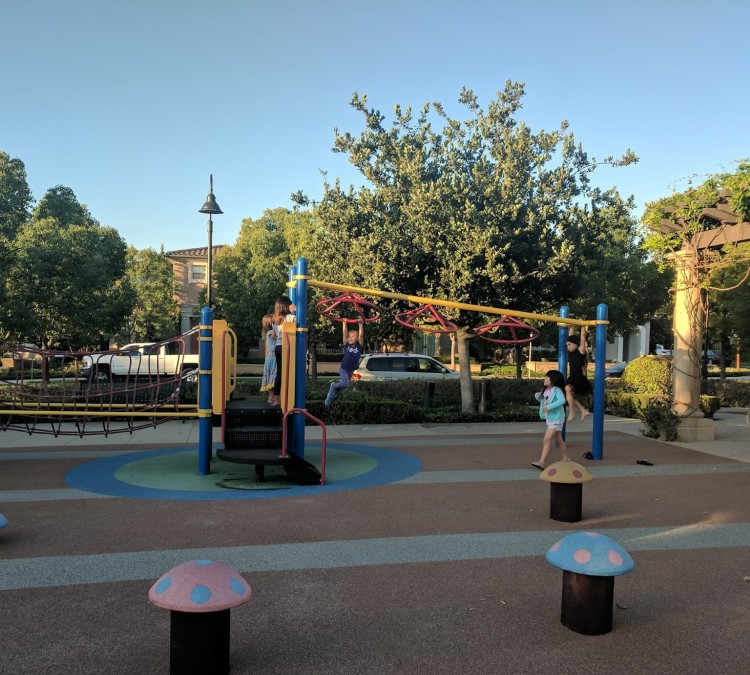 Laurel Square Park (Irvine,&nbspCA)